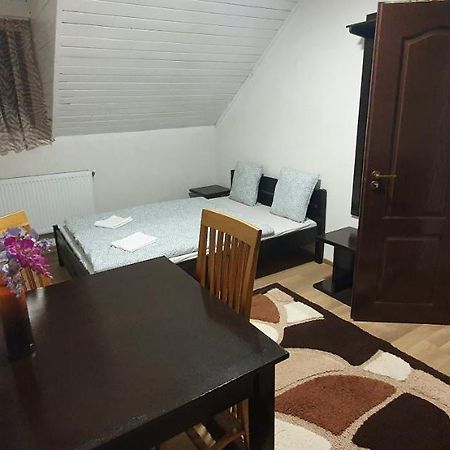 오도르헤이우세쿠이에스크 Apartman House 아파트 외부 사진